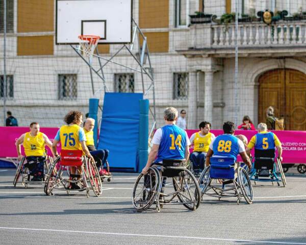 Camp di sport paralimpici